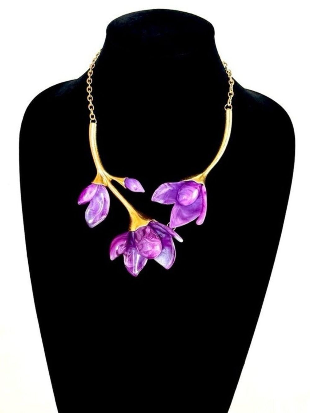 MAGNOLIA DREAMS | NEW Blooming Flower Statement Collar Necklace-Cream or Purple
